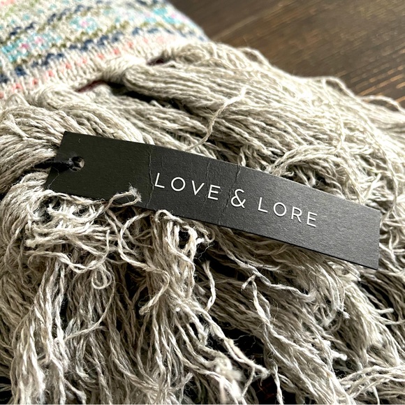 Love & Lore Patterned Grey Scarf BNWT - Picture 2 of 2